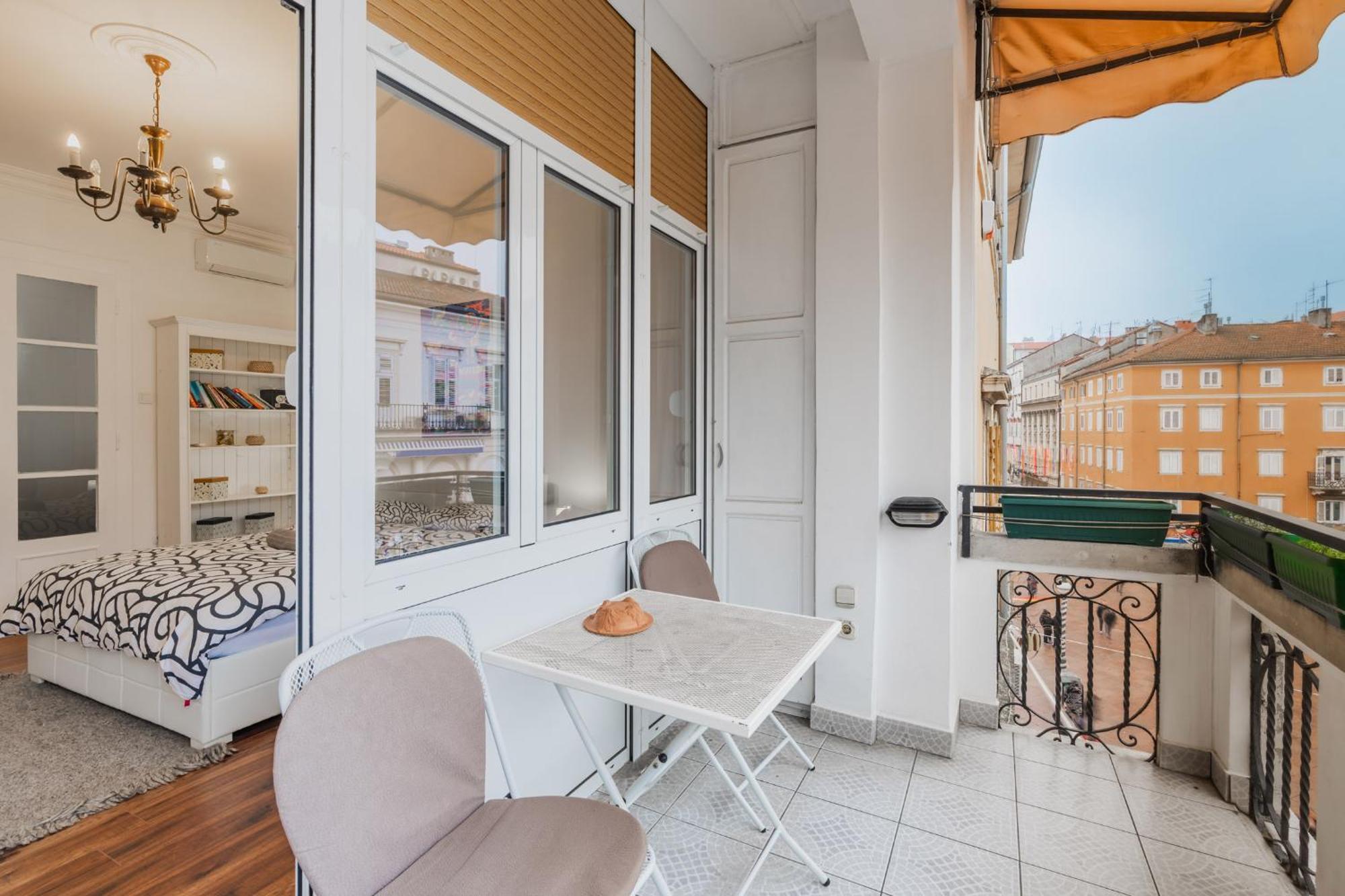 Apartamento Linden Korzo Rijeka Exterior foto